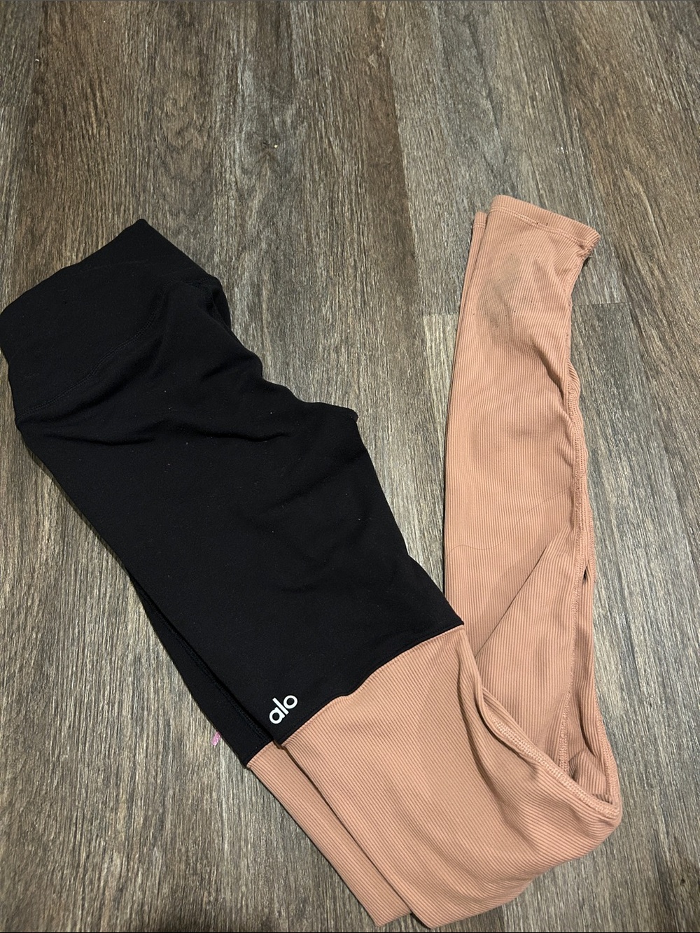 ALO Yoga Kids Colorblock Leggings - Black & Dusty Pink